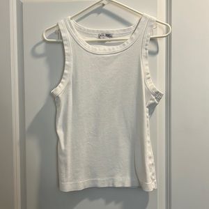 Simple white tank